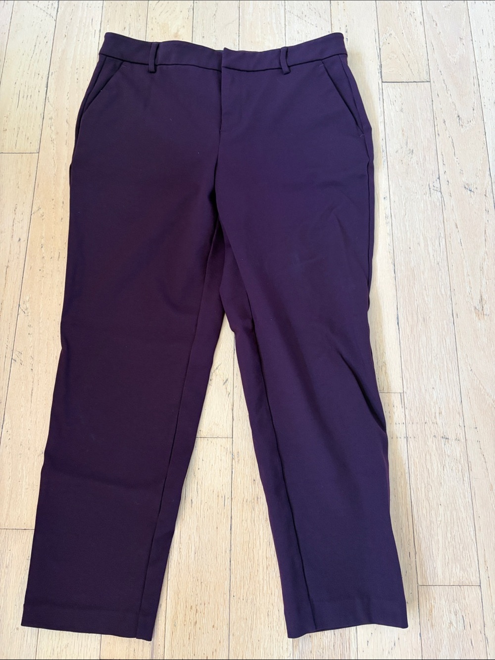 Liverpool women’s Ankle Pants in Burgundy Size 12